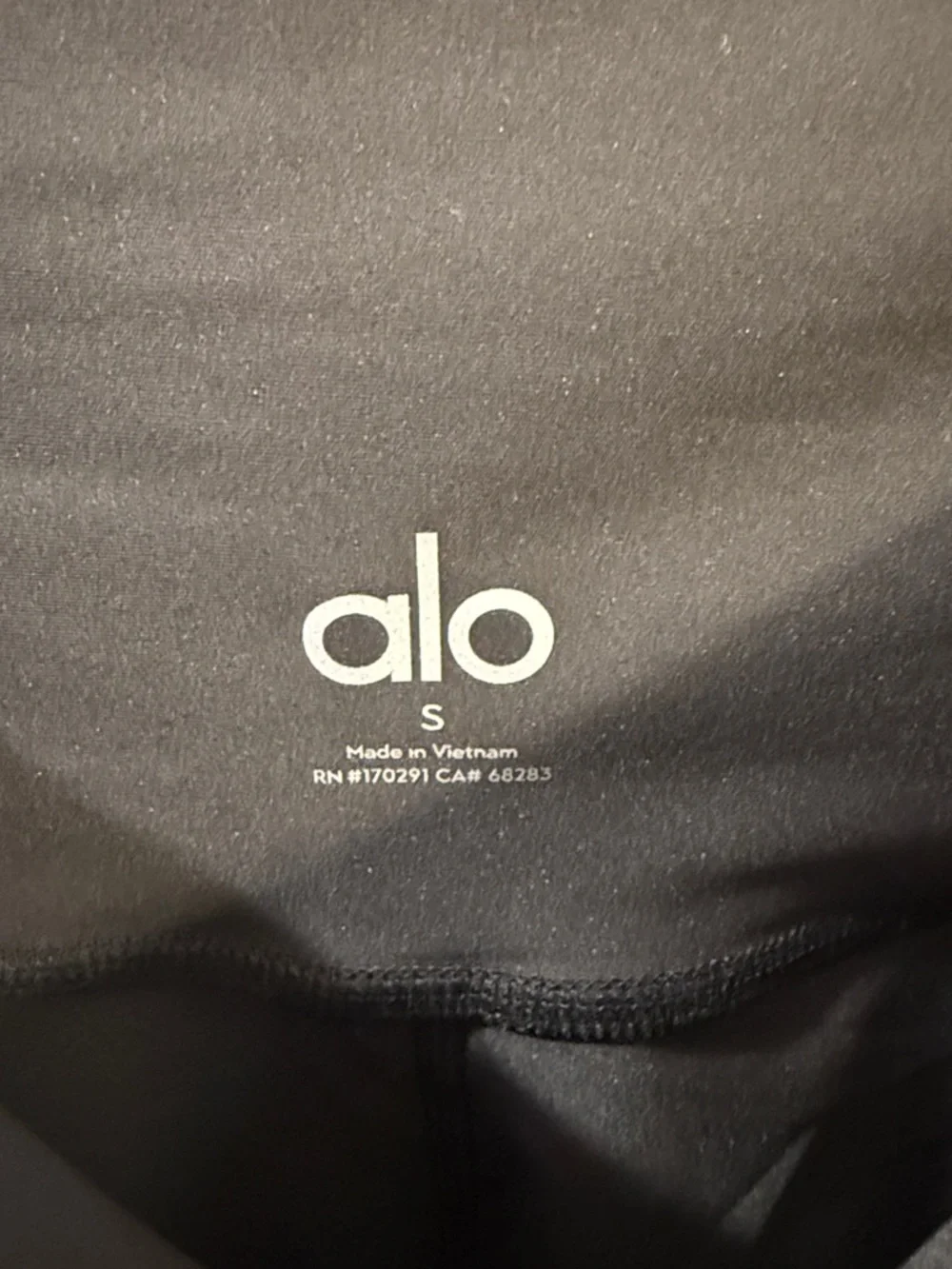 ALO Yoga Airlift Energy High-Rise Shorts — Smooth Performance Fit - Picture 6 of 6